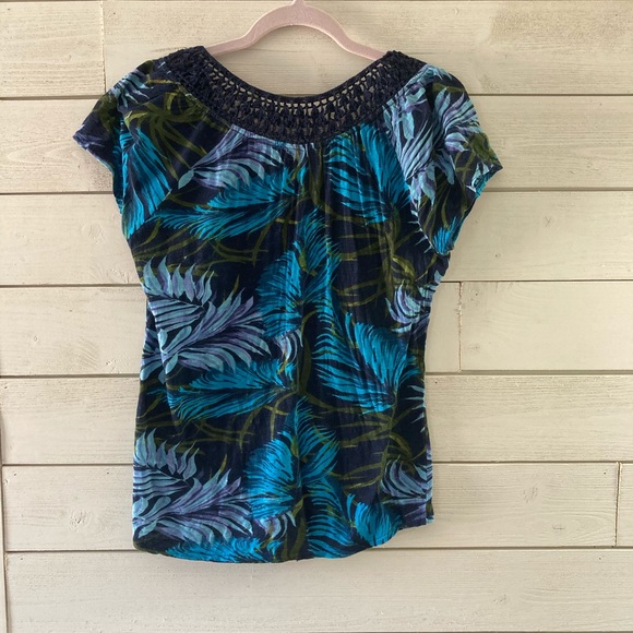 Tropical pattern shirt - Picture 2 of 3